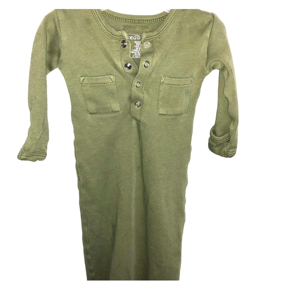 L’ovedbaby Organic Cotton gown in Sage